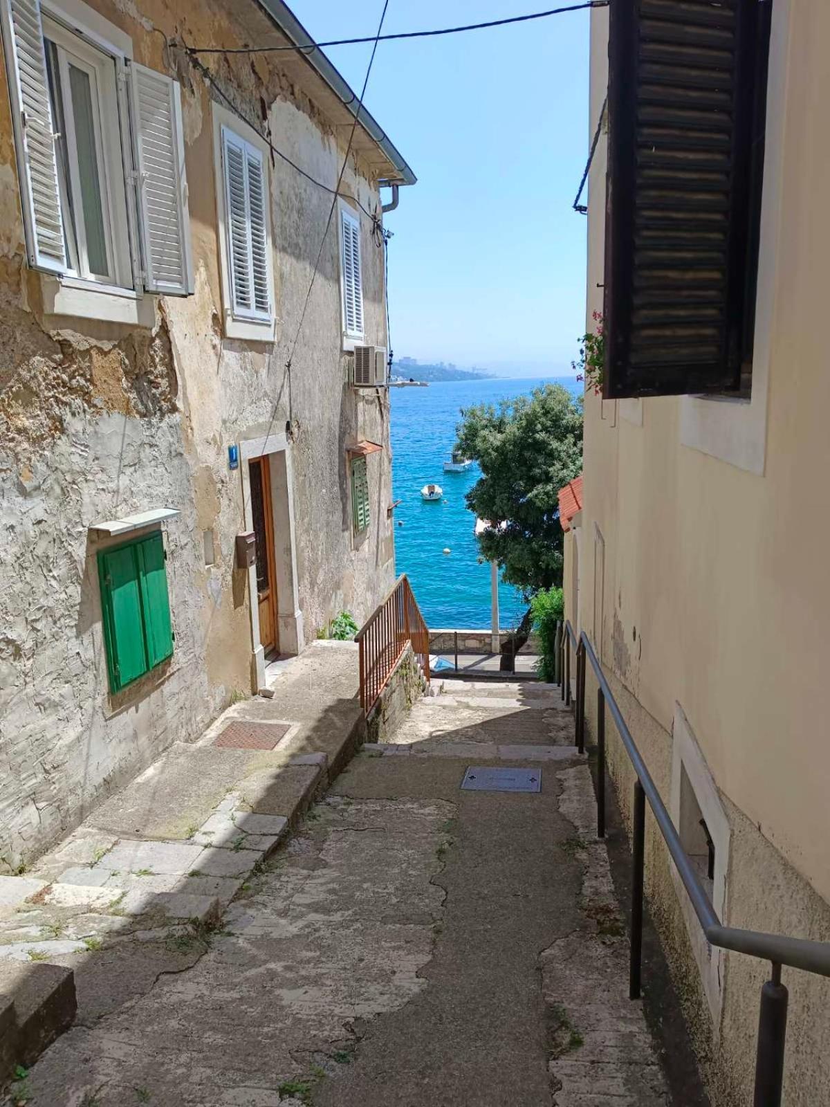 Apartment Zlatko , Ten Steps To The Sea Opatija Zewnętrze zdjęcie