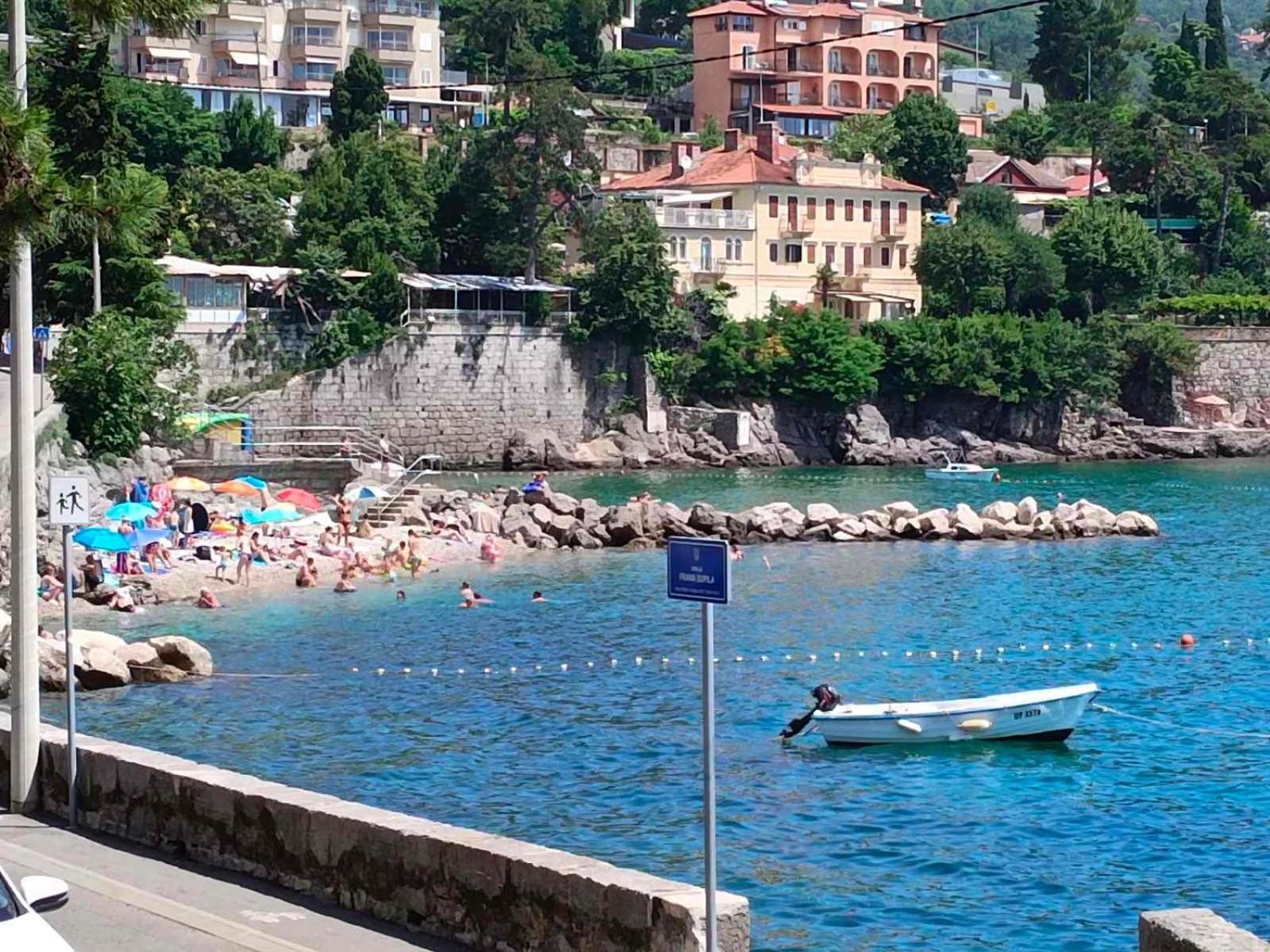 Apartment Zlatko , Ten Steps To The Sea Opatija Zewnętrze zdjęcie